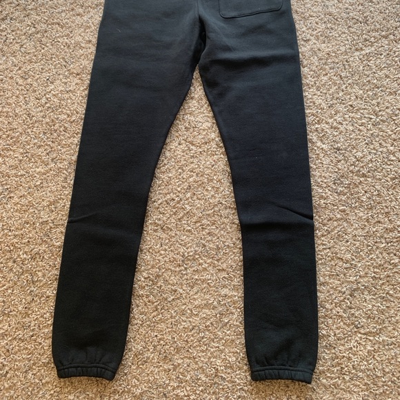 Fear of God Essentials Sweatpants - Picture 3 of 4